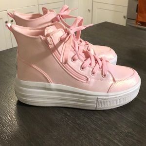 Skechers sneakers youth size 5